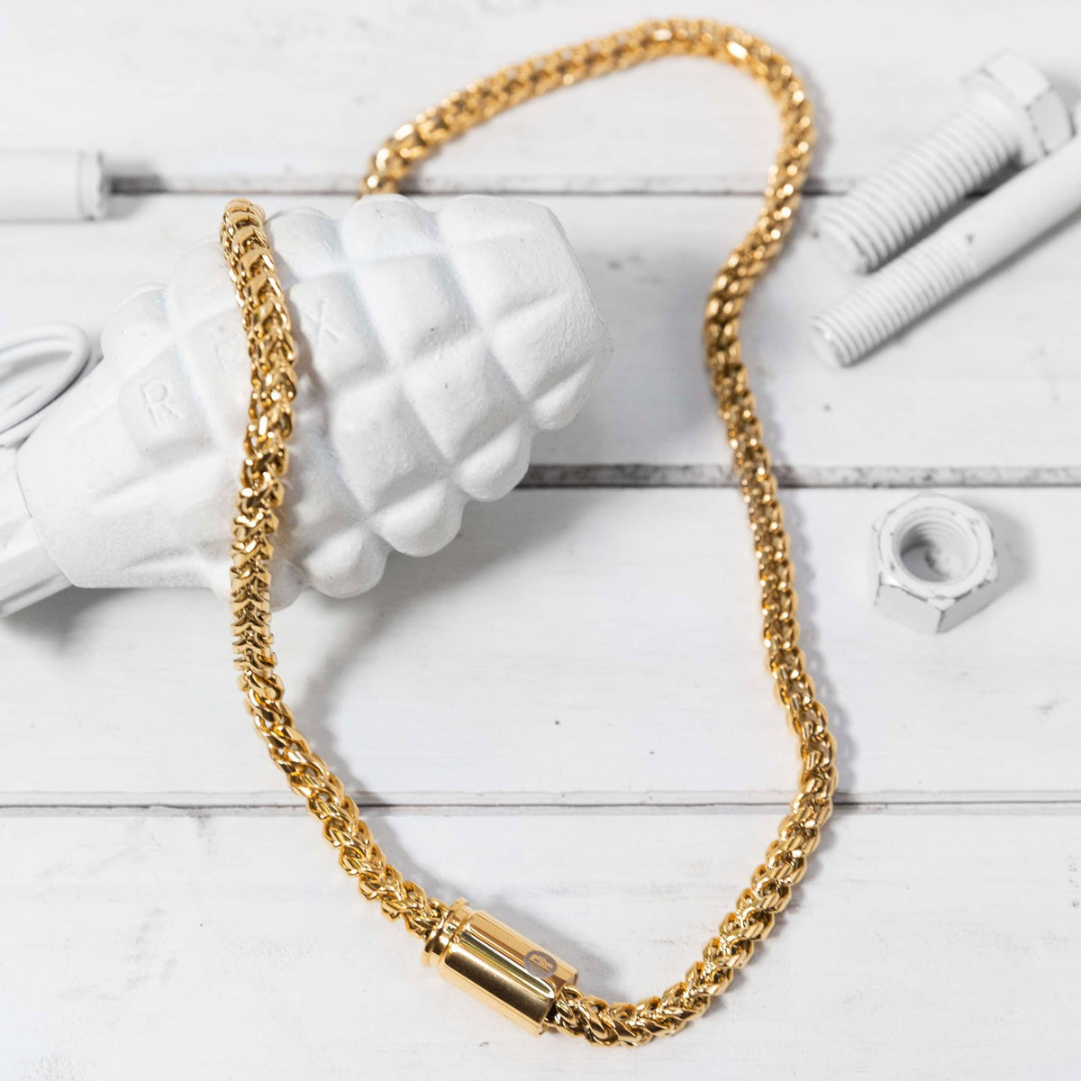 Quattro Wallet Chain - Brass & Unity