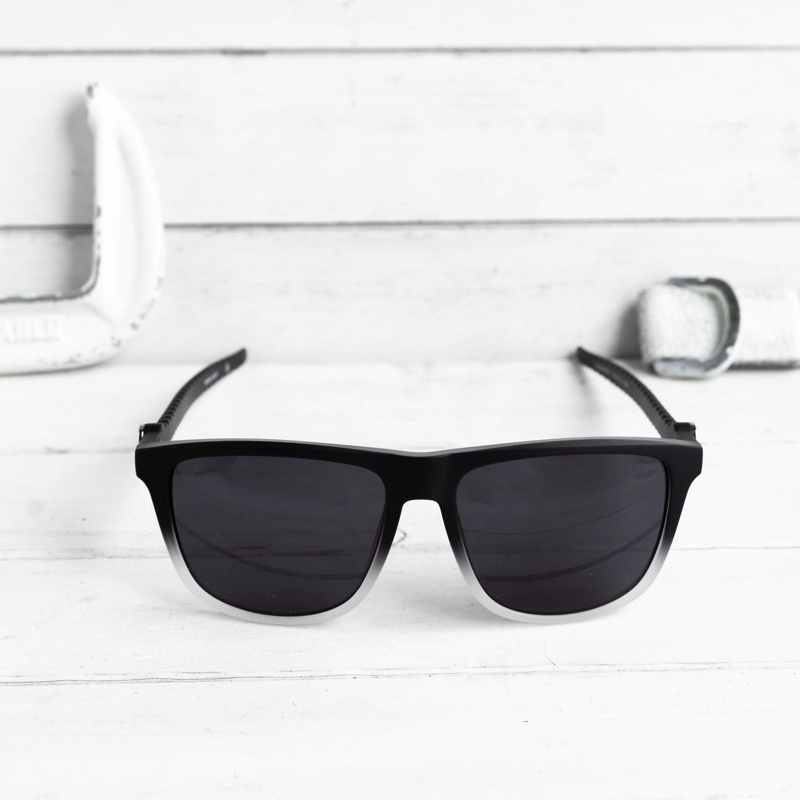 NULLUS 25SS BRASS SWORD SUNGLASSES 黒 【公式通販】